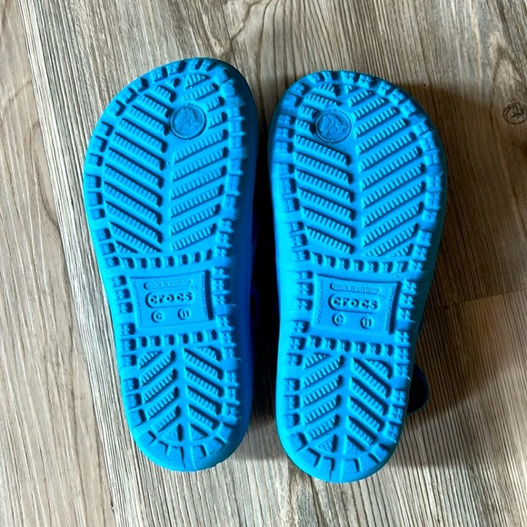 CROCS Blue Child Size 11 Flip Flop Sandals Boy Girl Ankle Strap              O - Picture 7 of 14